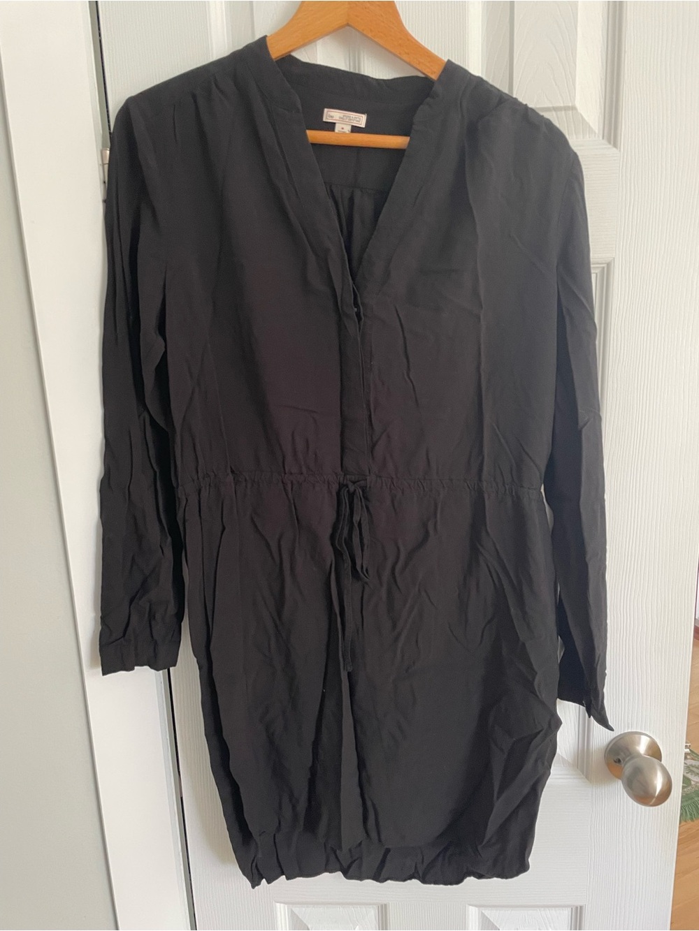 GAP Black Long-Sleeve Drawstring Tunic Dress